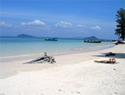 Bulone Paradise Island : JC Tour Lipe Island