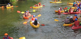 Adventure by Canoeing : JC Tour Lipe Island